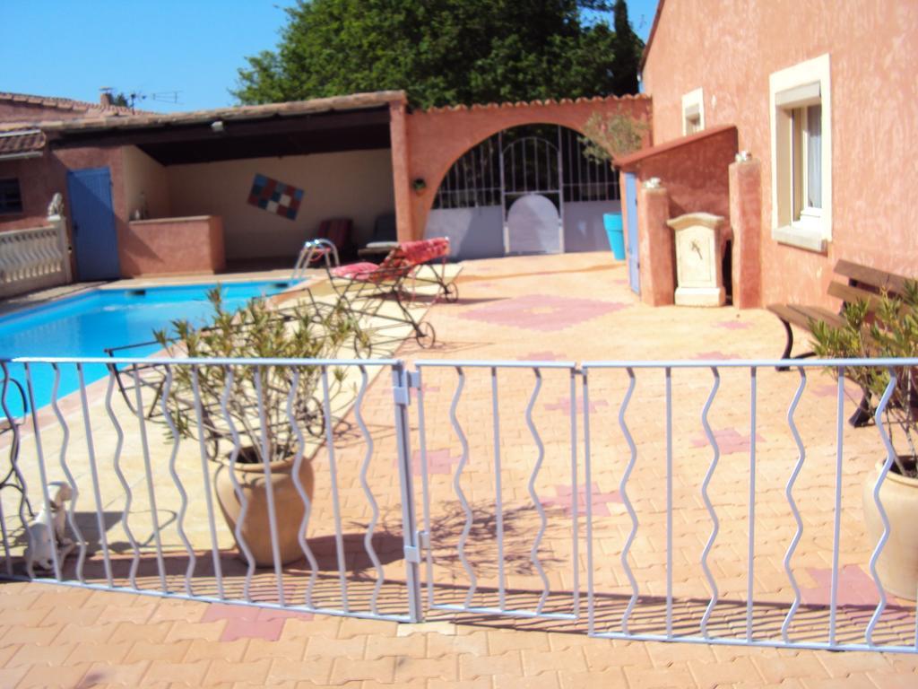 La Douloire Hotel Pernes-les-Fontaines Bagian luar foto